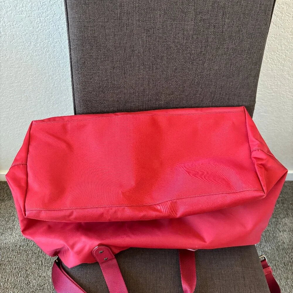 Coach duffel bag in gorgeous red, like new. - Picture 3 of 11